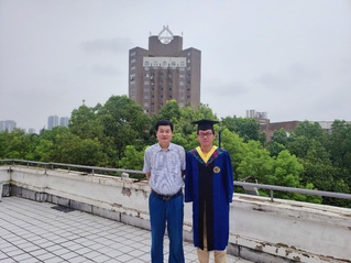 祝贺卢少伟硕士顺利毕业